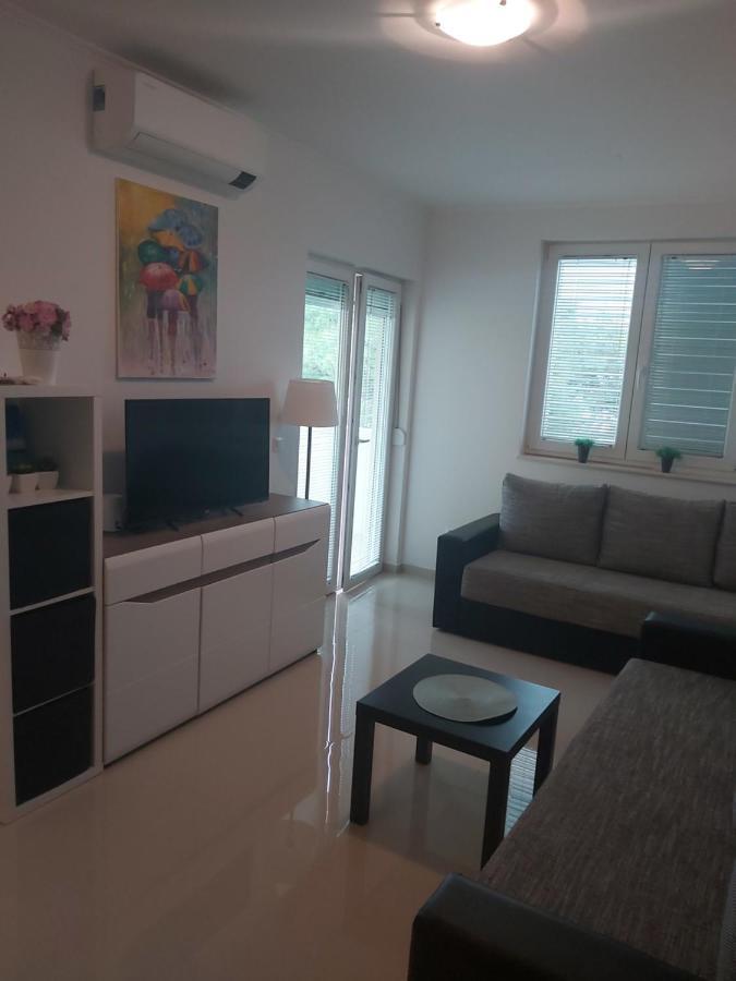 Apartment Adrijana Novalja Extérieur photo