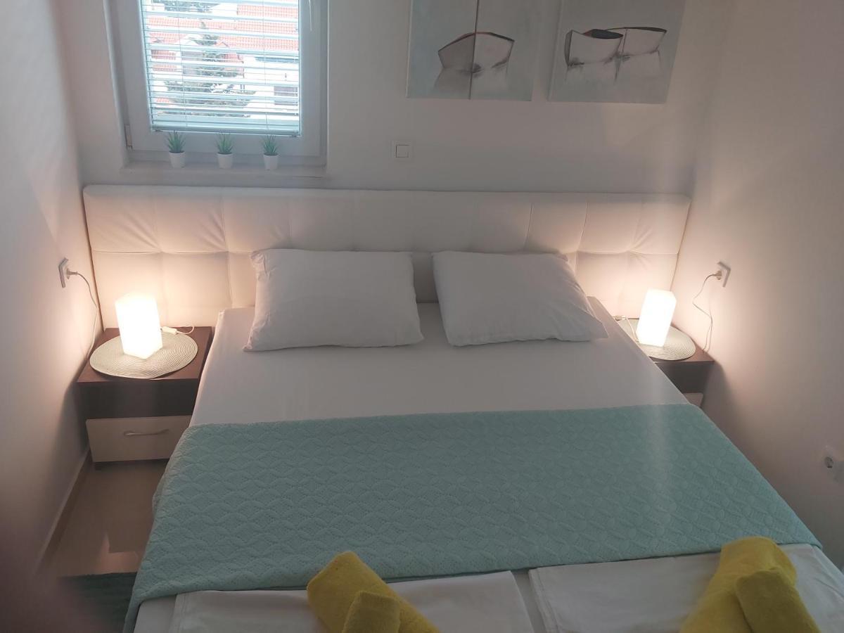 Apartment Adrijana Novalja Extérieur photo